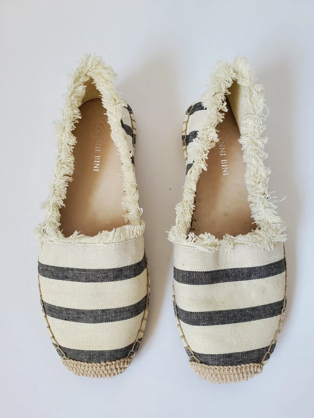 Gianni Bini Cream & Black Canvas Striped Fringe Espadrille Flats Size 6